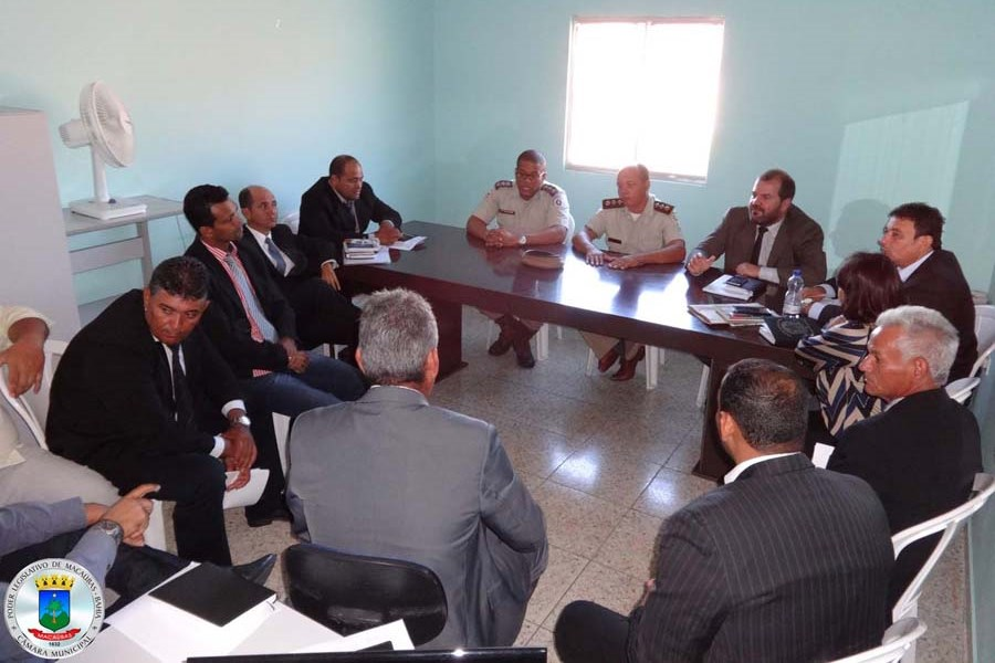 Legislativo realiza reunião com representantes da PM