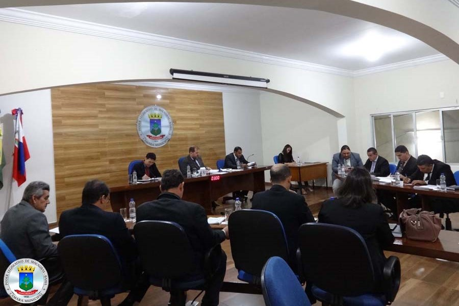 40ª Sessão: Um Projeto apresentado e vários pareces votados