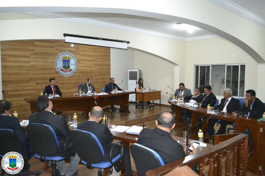 32ª Sessão: Emendas, Pareces, Projetos foram apresentados e votados