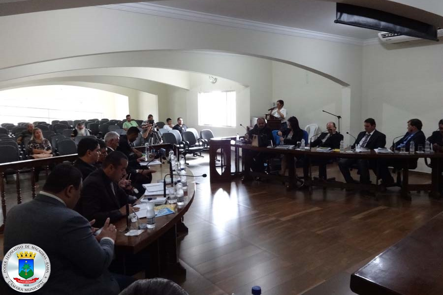 41ª Sessão: Indicações, Uso da Tribuna popular e dois Projetos votados