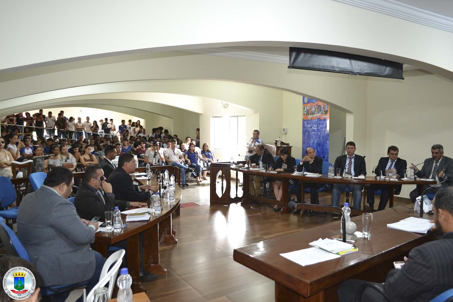 55ª SESSÃO: ALÉM DOS PROJETOS VOTADOS, A SESSÃO CONTOU COM A PARTICIPAÇÃO DOS ALUNOS DO COLÉGIO ESTADUAL JOSÉ BATISTA DA MOTA