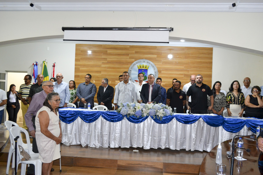 SESSÃO SOLENE DE ENTREGA DE TÍTULOS DE CIDADÃO MACAUBENSE E MOÇÃO DE APLAUSOS – 2025