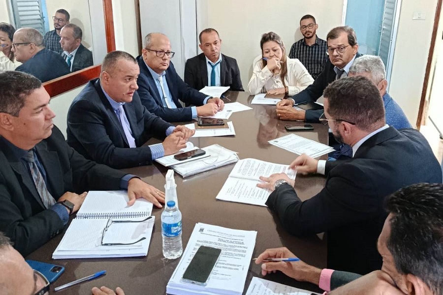 CÂMARA REALIZA REUNIÃO COM O JURÍDICO DO LEGISLATIVO DE MACAÚBAS